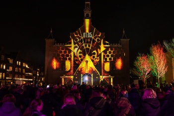 Lichtjes parade Binnenstad Hoogeveen 